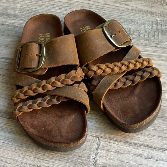White Mountain Brown Leather Sandals Braided Straps Large Brass Buckle SZ 6 - Picture 5 of 14